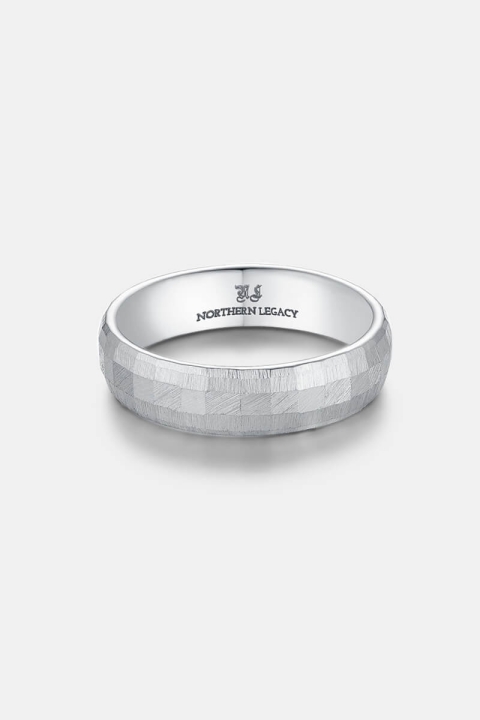 Northern Legacy Siempre Cushion Band Ringa Silver