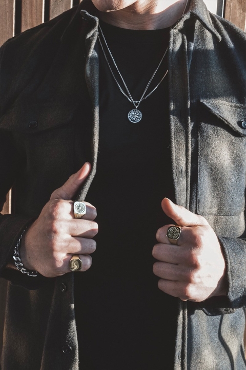 Northern Legacy Vegvisir Ringa Gold