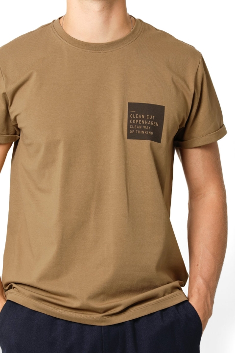 Clean Cut Copenhagen Jake Tee Dark Camel / Dark Camel