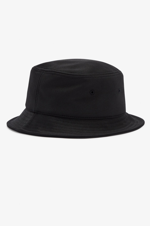 Fred Perry ARCH BRANDED BUCKET HAT 102 Black