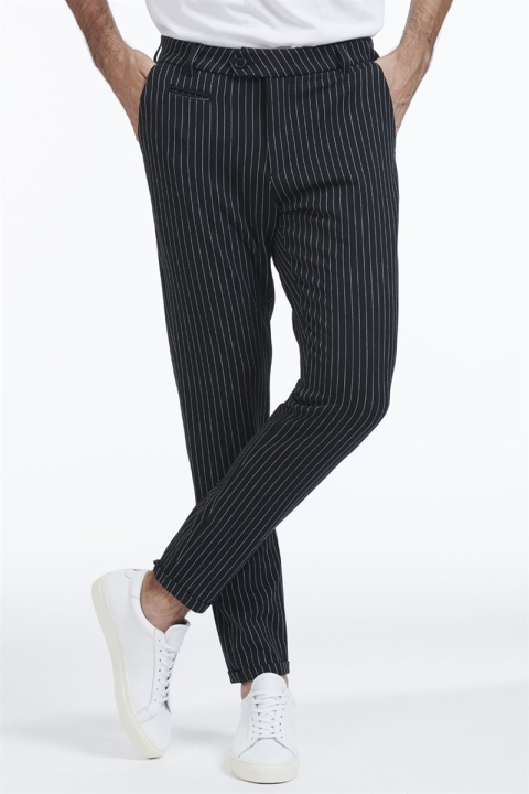 Les Deux Como Pinstripe Kostym Pants Black/ White