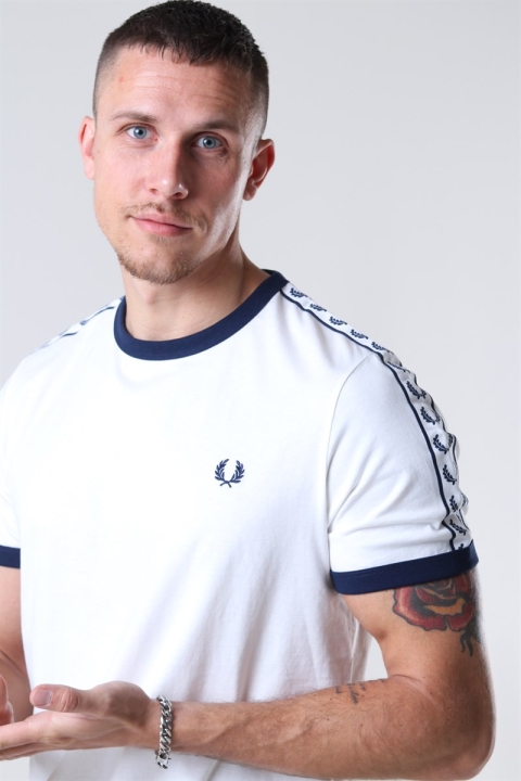 Fred Perry Taped Ringaer T-shirt Snow White