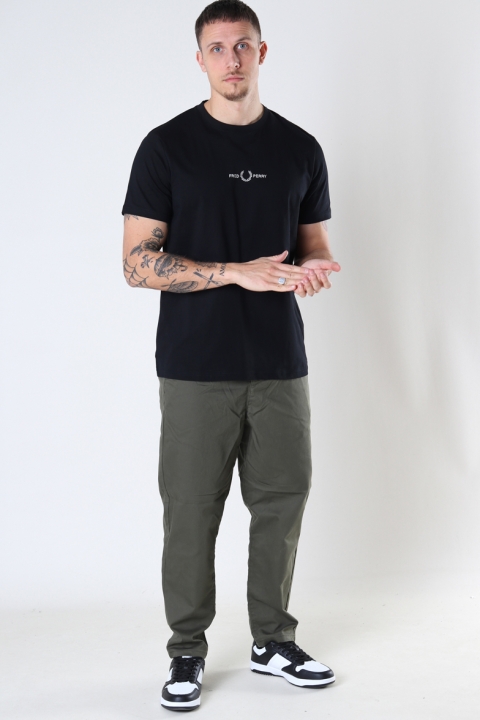 Fred Perry EMBROIDERED T-SHIRT 102 Black