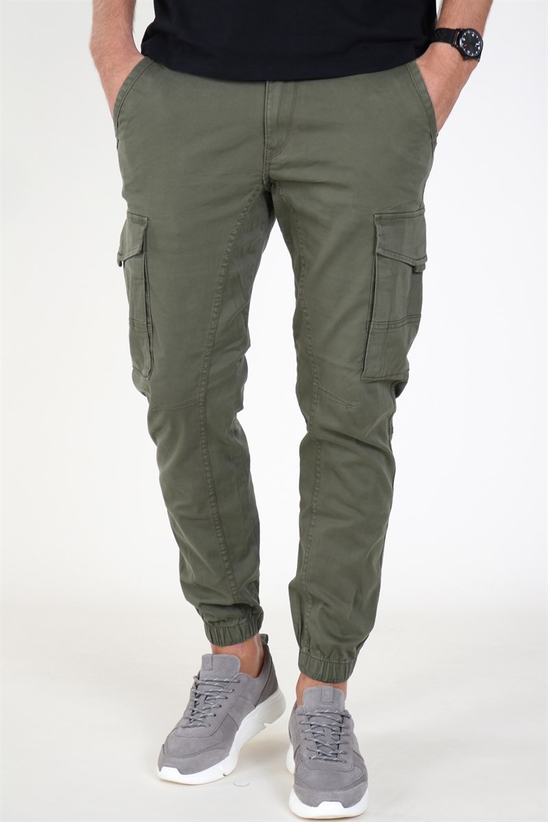 Jack & Jones Ace Tucker Loose Cargo Trousers - Olive Night | Standout