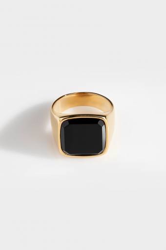 Oversize Black Onyx Ringa Gold